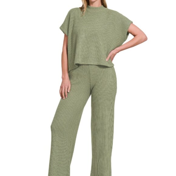 Zenana Outfitters Tops - ✨NWT Zenana Sweater Boxy Top & Long Pants Set